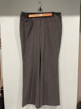 LOFT Women’s grey Pinstripe Dress Pants, wide leg style